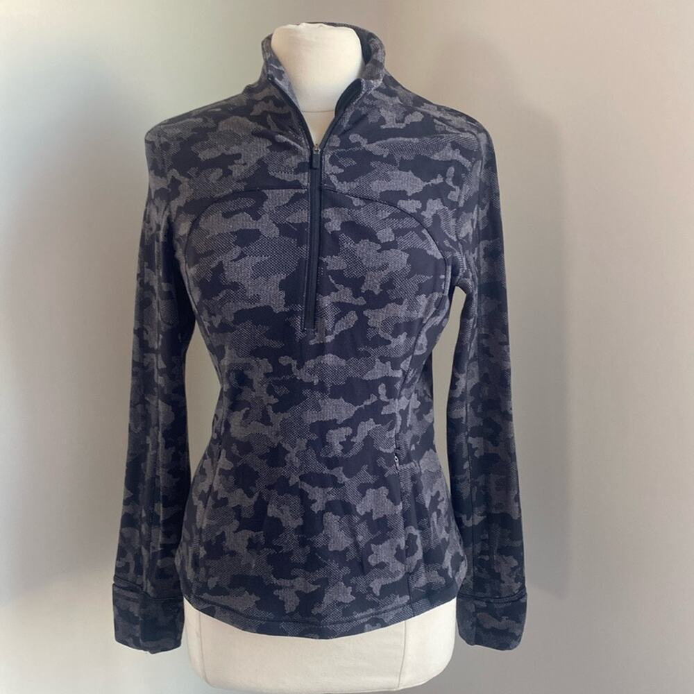 LULULEMON Run Briskly 1/4 Zip Pullover Womens Sz 10 Camouflage Athleisure